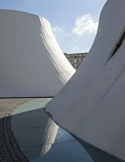 Le Havre, cultural centre LE VOLCAN by Oskar Niemeyer 1977-82