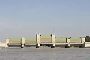 Ledasperrwerk, hydraulic structure
