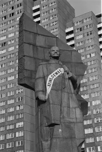 Lenin Monument with banner No Violence shortly in front of the start of demolition work
