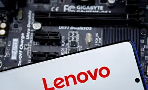 Category Historic EN Prints: Lenovo Logo on smartphone