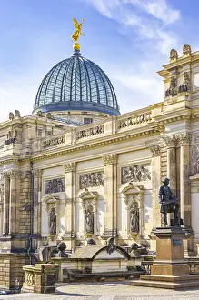 Lipsius Building of the Academy of Arts with folding dome