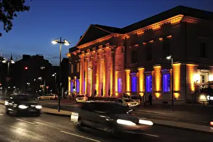 Literaturhaus Frankfurt am Abend