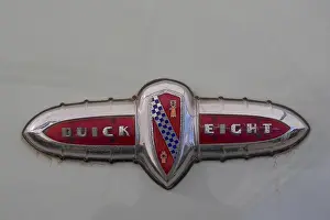 Logo of the Buick Eight, classic car