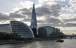 London, view over the Thames, skyscraper THE SHARD 2009-2012 by Renzo Piano