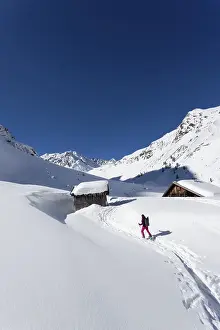 Lonely ski tourer, touring area Westfalenhaus