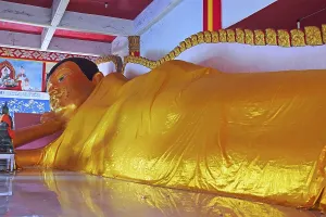 Lying Buddha, Wat Srisoonthron Temple