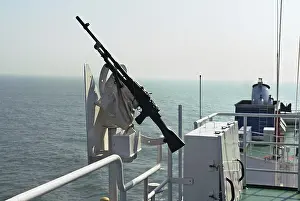 Category Historic EN Prints: Machine gun mounted on stand, Bombay