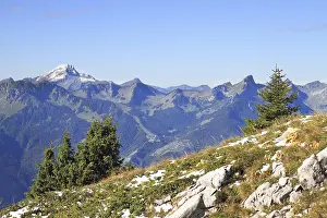 The magnificent Swiss Alps in an early autumn