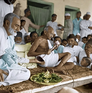 Mahatma Gandhi with Abdul Ghaffar Khan during peace march, Bihar, India, Asia, March 1947, Asia