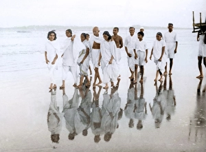 Mahatma Gandhi with associates on Juhu Beach, Mumbai, Maharashtra, India, Asia, May 1944, Asia
