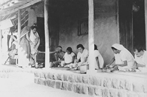 Mahatma Gandhi and coashramites taking dinner at Sevagram Ashram, Vardha, Maharashtra, India, Asia, November 1933, Asia