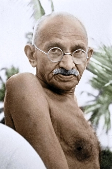 Mahatma Gandhi at evening prayer meeting, Mumbai, Maharashtra, India, Asia, May 1944, Asia