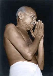 Mahatma Gandhi with folded hands, Mumbai, Maharashtra, India, Asia, March 1946, Asia