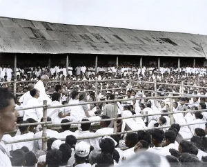 Mahatma Gandhi at meeting after Hindu Muslim riots, East Bengal, India, Asia, November 1946, Asia