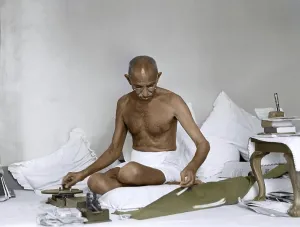 Mahatma Gandhi spinning at Birla House, Mumbai, Maharashtra, India, Asia, August 1942, Asia