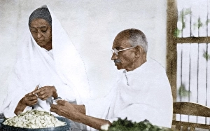 Mahatma Gandhi and Sumati Morarjee cutting vegetables, India, Asia, 1945, Asia