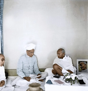 Mahatma Gandhi talking with Sarvepalli Radhakrishnan, Mumbai, Maharashtra, India, Asia, September 1944, Asia