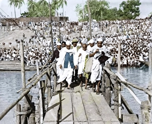 Mahatma Gandhi on way to Midnapur, East Bengal, India, Asia, December 24, 1945, Asia