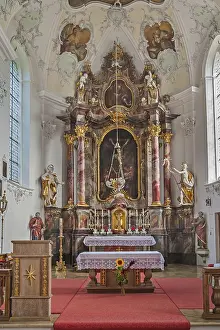 Main altar with figures of saints