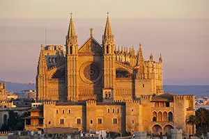 Majorca Cathedral (13th-20th century) and Almudaina Palace