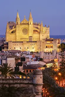 Majorca Cathedral (13th-20th century) and Sant Pere Baluard