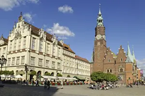 Market square, rynek of Wroclaw with town hall