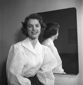 May-Louise Frances Flodin. 1934-2011