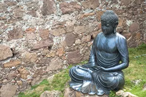 Meditating Buddha Statue, made of bronze