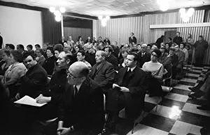 This meeting of affected tenants took a stand against usury in Duesseldorf