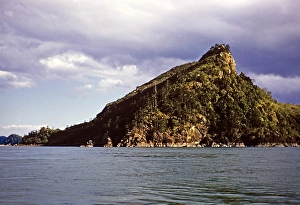 Melbourne Grammar School expedition to Queensland, Australia, 1956, presumably to the Whitsunday Islands, Oceania