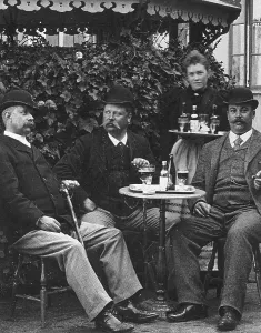 Men's lifestyle in the beginning of the 20th century
