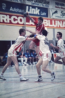 Mikhail Yakimovich (red), handball, European Champions Cup, TUSEM Essen (white), SKA Minsk Belarus, 28 April 1990, Germany, Europe
