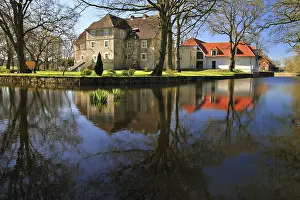 The moated castle in Mellenthin