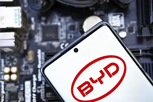 Category Historic EN Prints: Mobile phone with business logo of Chinese car manufacturer BYD Co