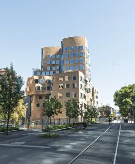 Modern architecture, Dr. Chau Chak Wing building