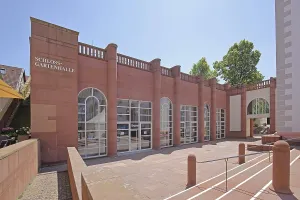 Modern building Schlossgartenhalle built in 1988