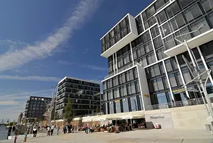 Modern residential buildings and office buildings at the Kaiserkai (quay) in HafenCity in Hamburg