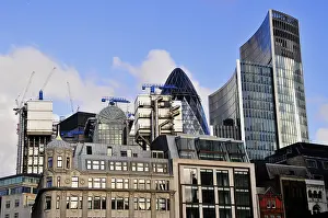 Modern skyline, The Gherkin or Swiss-Re Tower