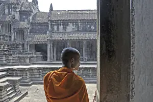 Monk, Angkor Wat, Cambodia, Asia
