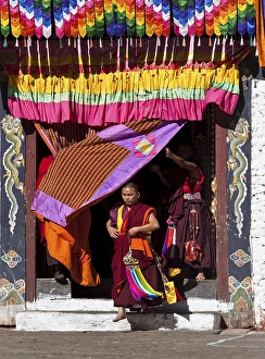 Monk about to perform dance at the yearly Trashigang Tsechu