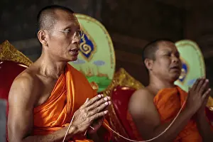 Two monks praying, Wat Pho, Bangkok