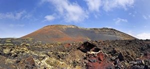 Category Mountain Landscapes Prints: Montana Colorada with lava, volcanic mountains