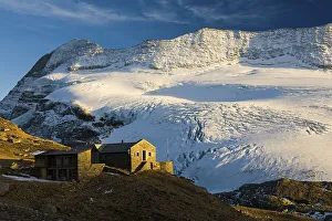 Monte Leone hut, Monte Leone mountain and Chaltwassergletscher glacier