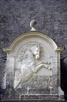 Montgeoffroy, Castle