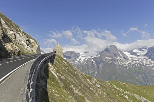 Monument at the mountain pass Fuscher Toerl
