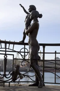 Monument Sailor's Wife, by sculptor Alexander Tokarev