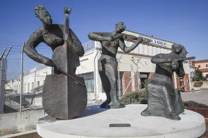 Monument, sculpture group, Monumento ad Antonio Vivaldi