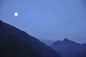 Moon, mountains, Otztal, mountains