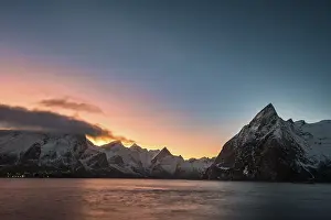 Category Scandinavia Prints: Morning atmosphere in Reine Fjord