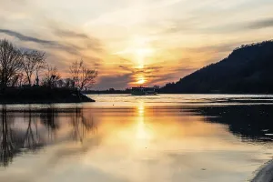 Morning atmosphere on the river